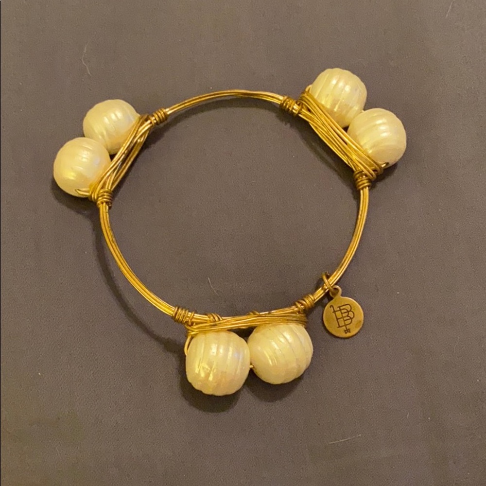 Bourbon and boweties bracelet